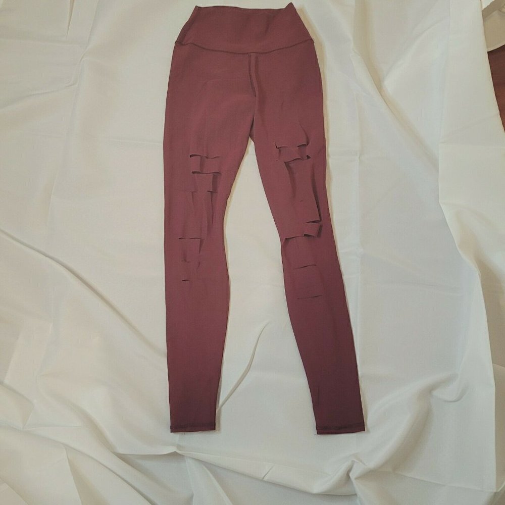 Alo Yoga High-Waisted Ripped Warrior Leggings in Red Velvet Size X-Small